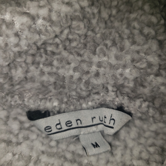 Quilted sherpa Eden Ruth pullover size m - Picture 2 of 4